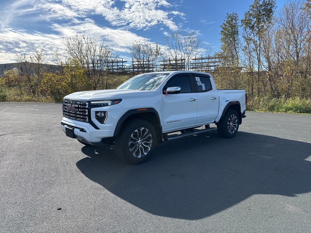 2024 GMC Canyon