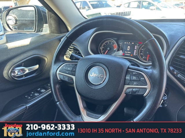 Used Car 2016 Jeep Cherokee  Latitude For Sale Under $10,000 In San Antonio, Texas