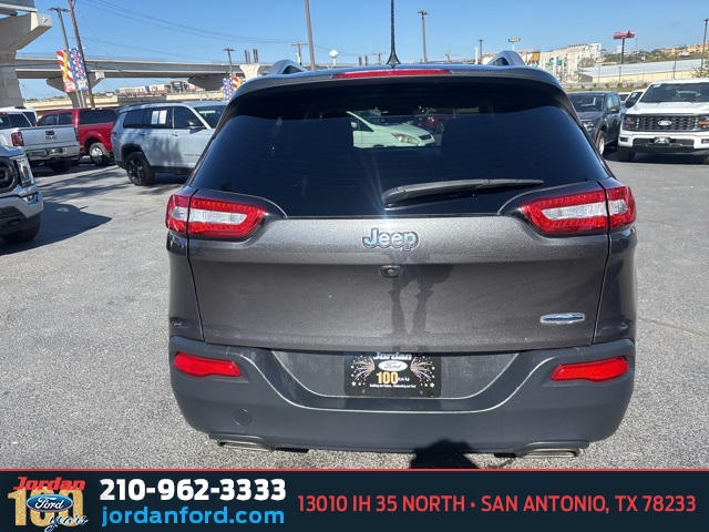 Used Car 2016 Jeep Cherokee  Latitude For Sale Under $10,000 In San Antonio, Texas