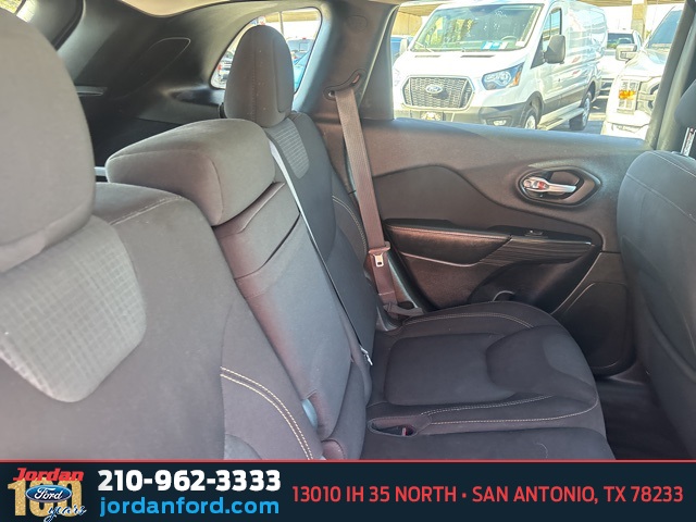 Used Car 2016 Jeep Cherokee  Latitude For Sale Under $10,000 In San Antonio, Texas
