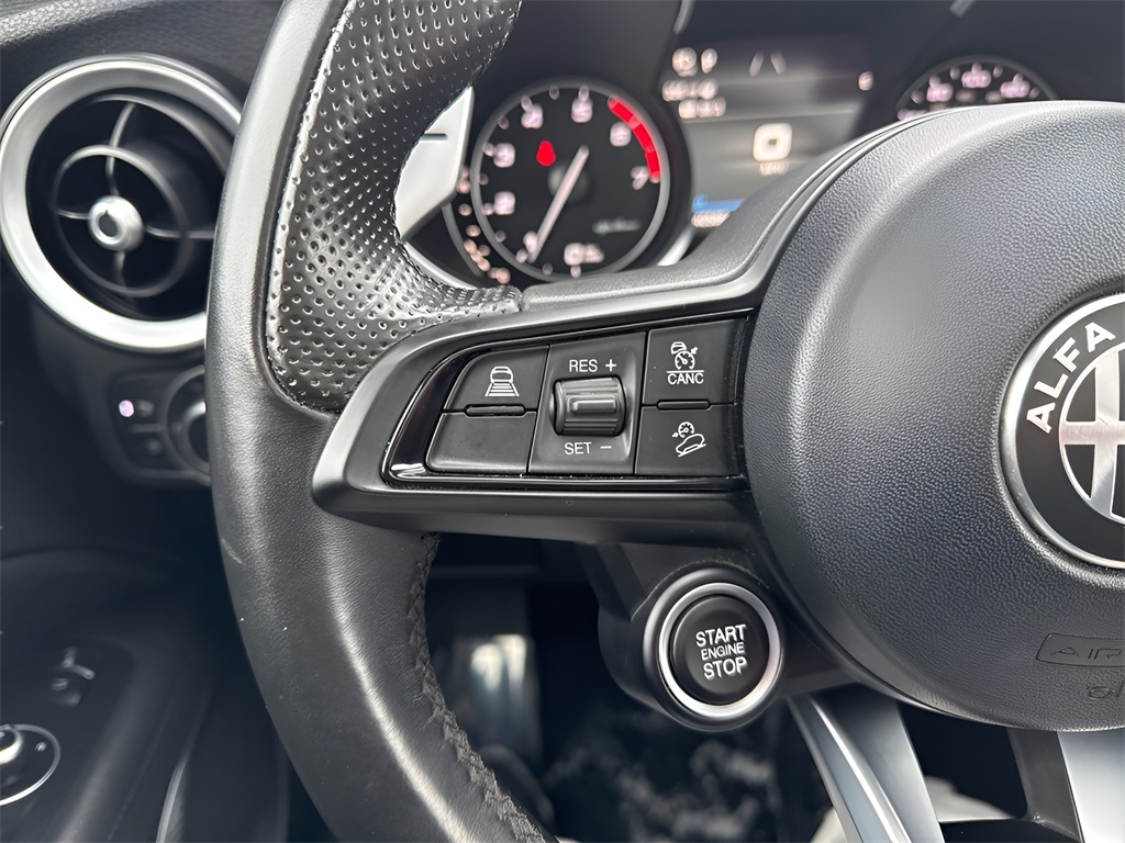 2022 Alfa Romeo Stelvio