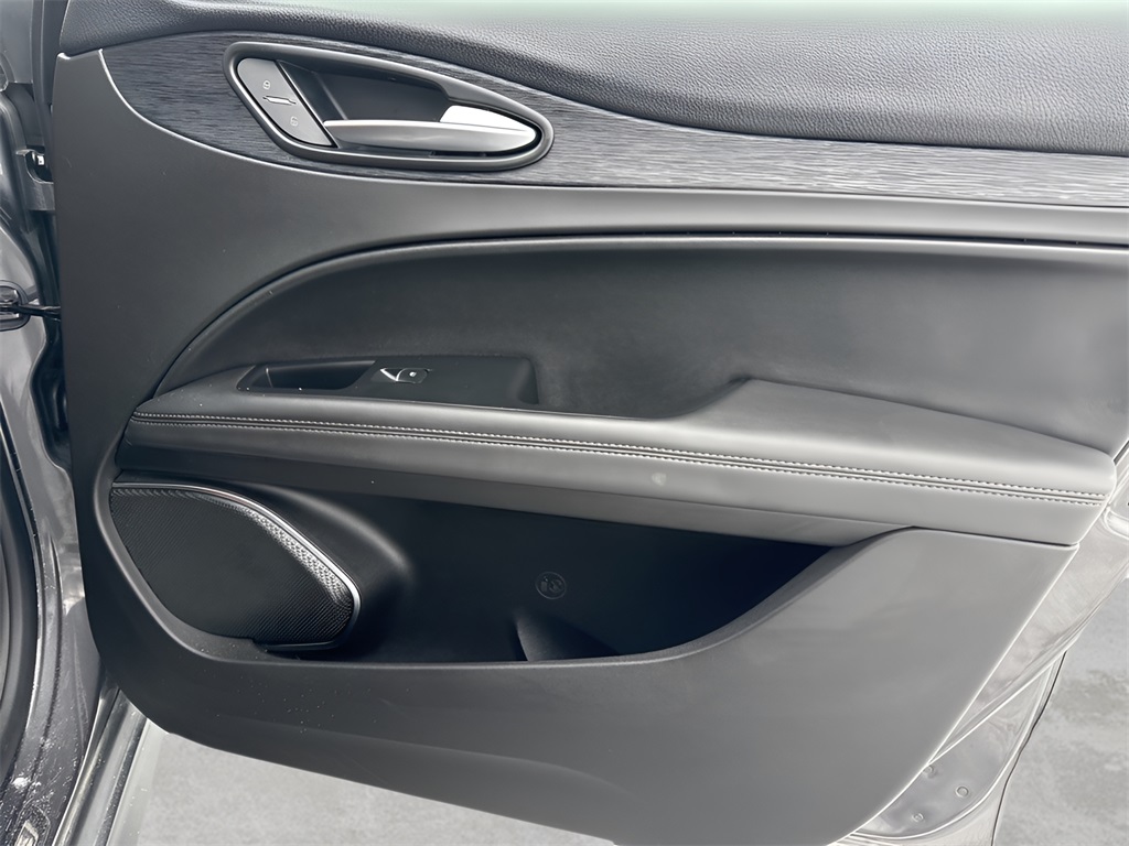 2022 Alfa Romeo Stelvio