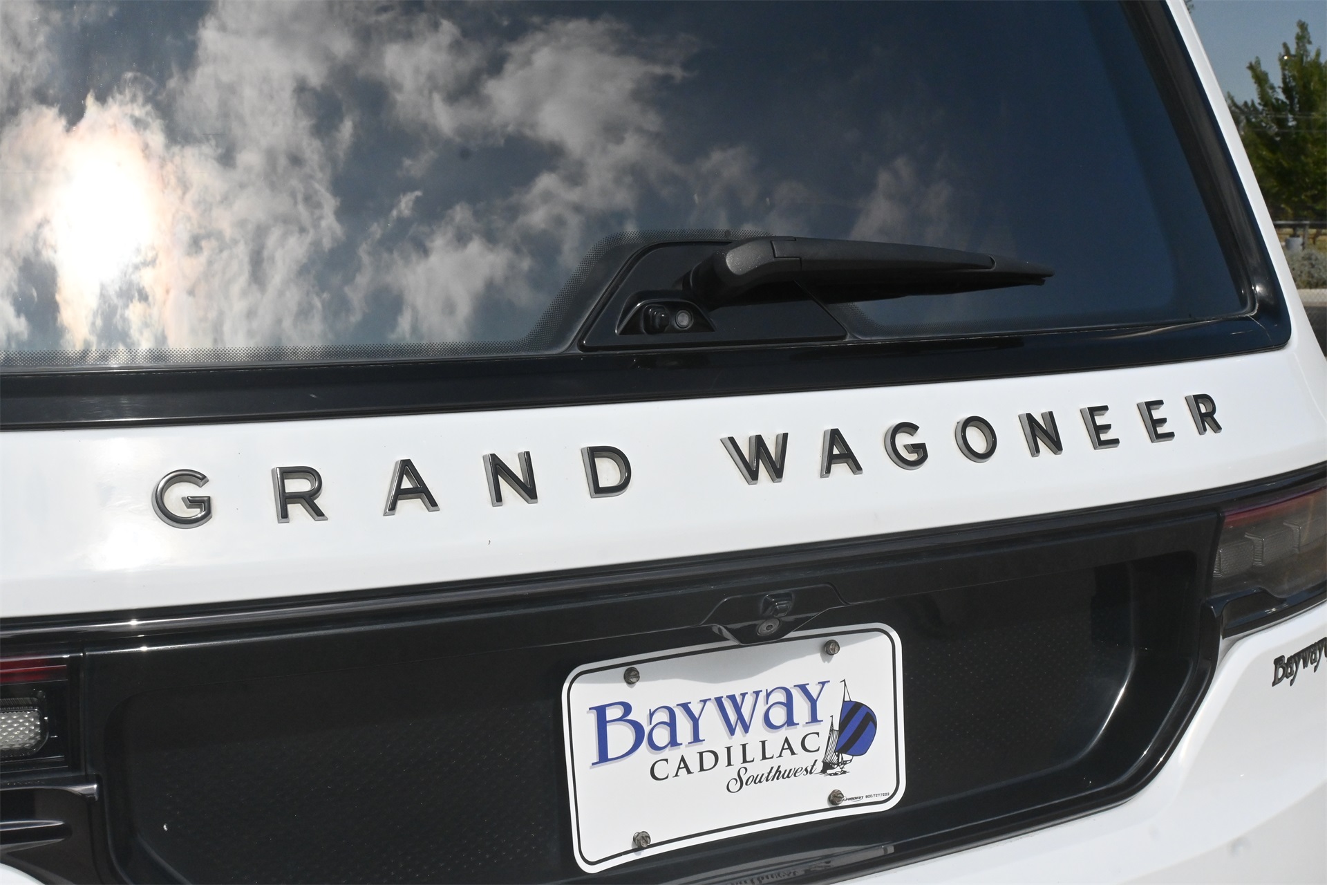 2022 Jeep Grand Wagoneer Series II White at Victoria Chrysler Dodge Jeep Ram