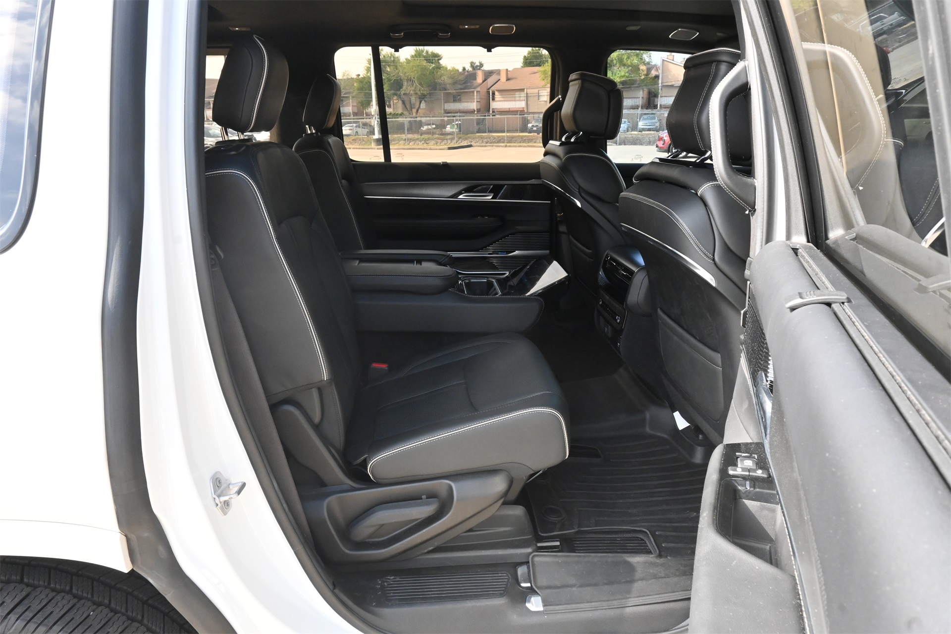 2022 Jeep Grand Wagoneer Series II White at Victoria Chrysler Dodge Jeep Ram