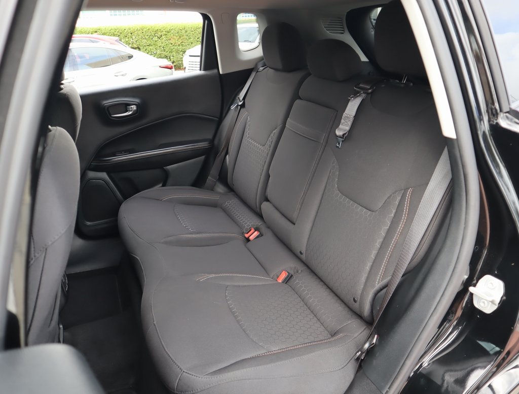 Thumbnail: 2020 Jeep Compass - 24