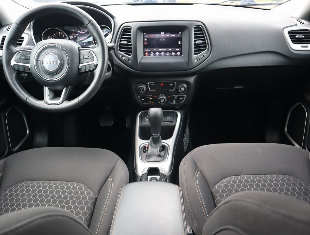 Thumbnail: 2020 Jeep Compass - 28