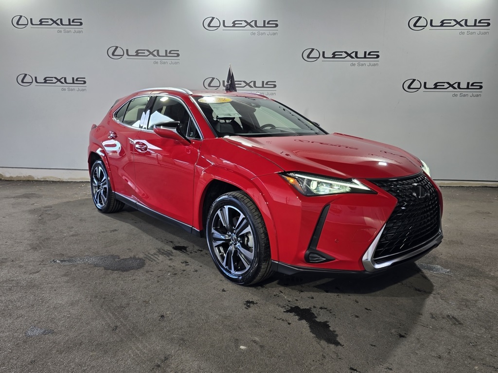 Thumbnail: 2022 Lexus UX - 3