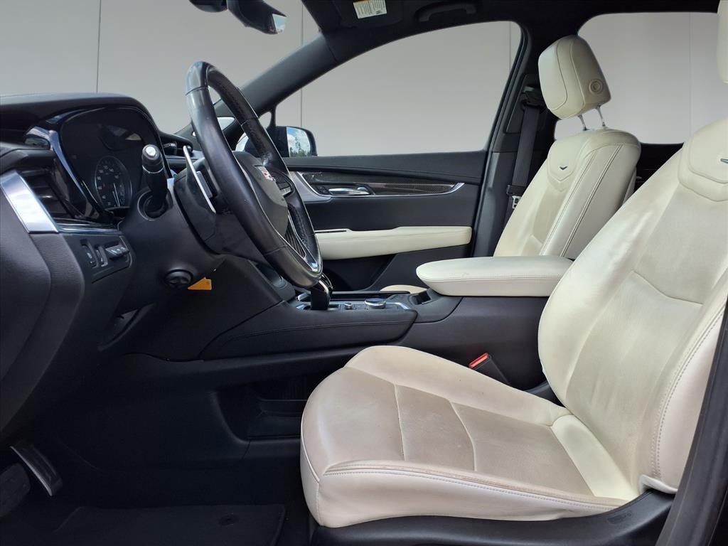 2022 Cadillac XT6 Sport Black at AutoSavvy Houston Northwest