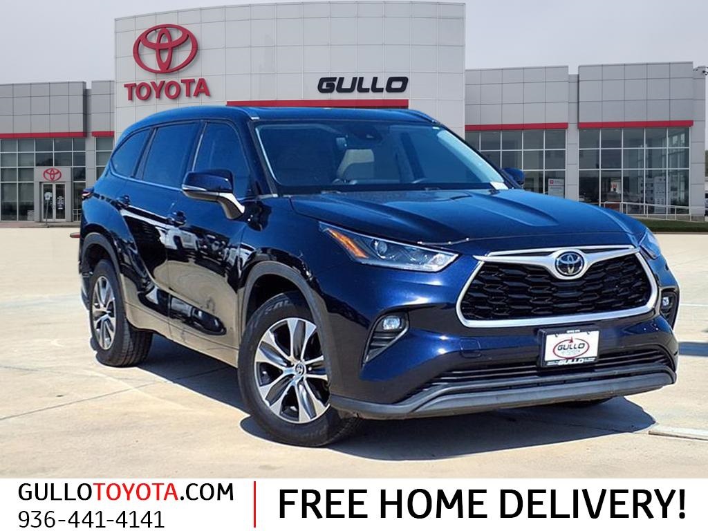2021 Toyota Highlander XLE Blue at South Houston Nissan