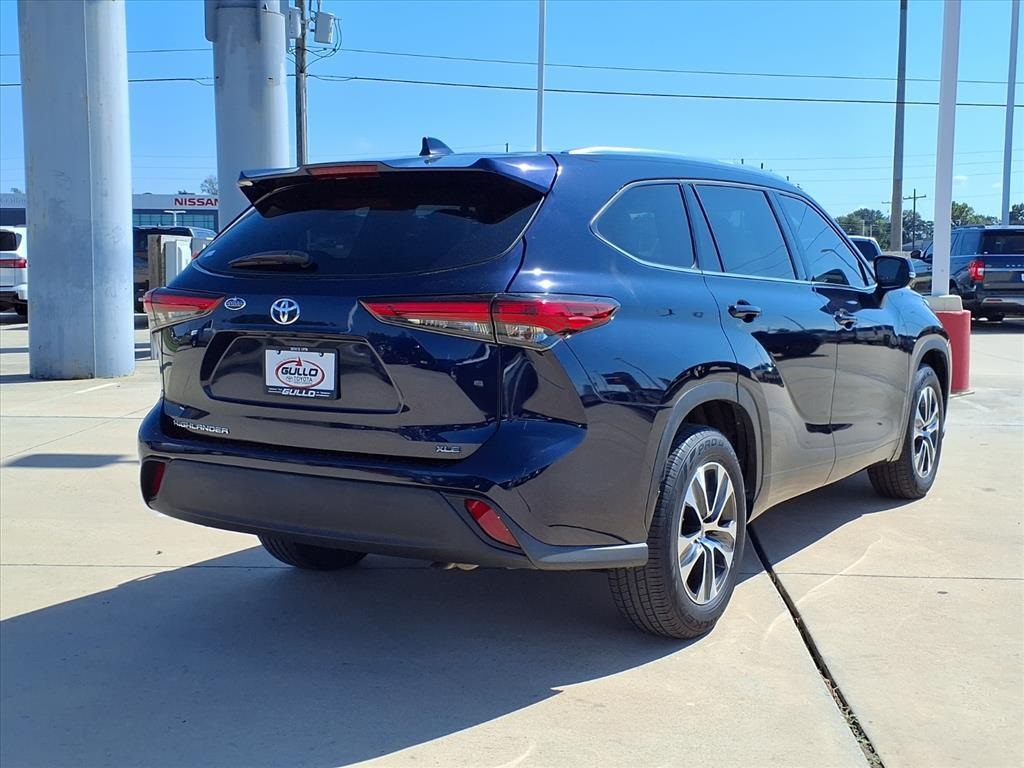 2021 Toyota Highlander XLE Blue at South Houston Nissan