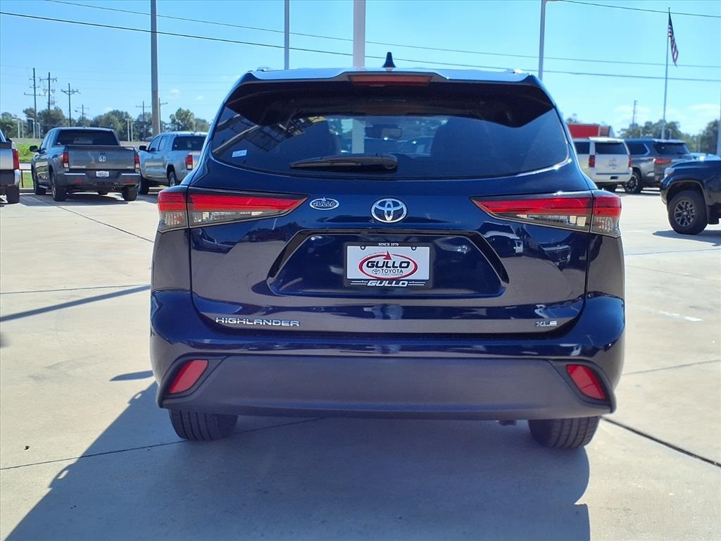 2021 Toyota Highlander XLE Blue at South Houston Nissan