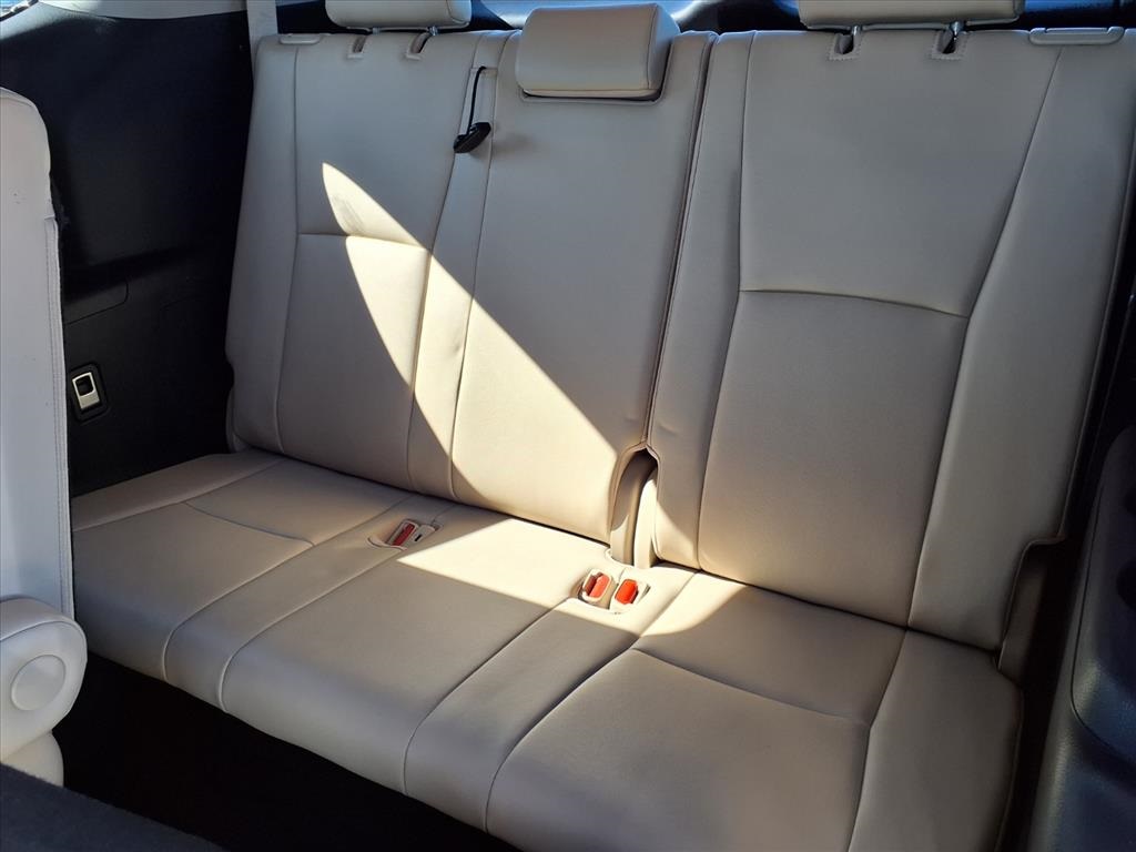 2021 Toyota Highlander XLE Blue at South Houston Nissan