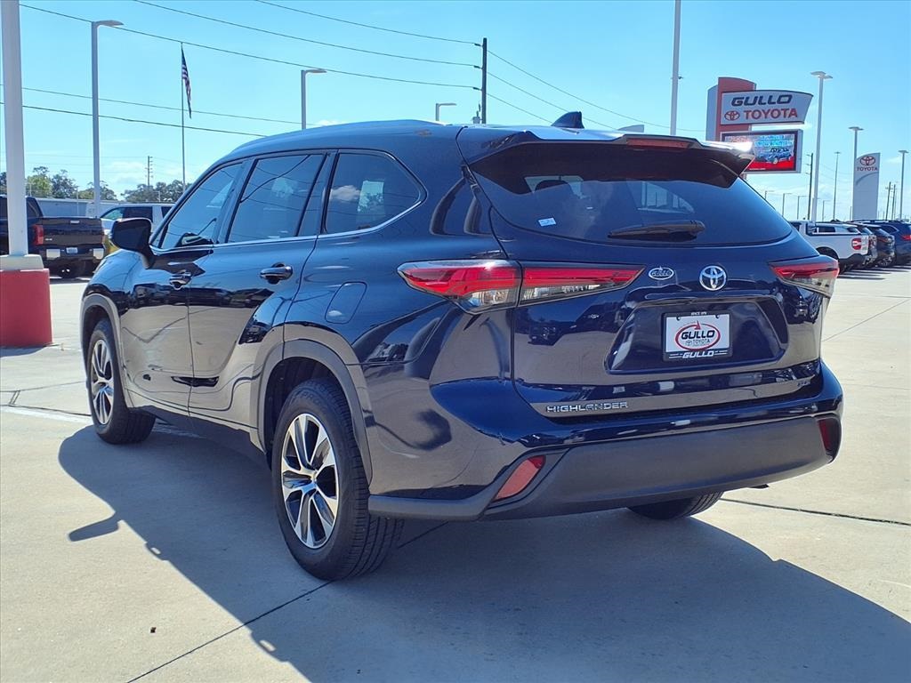 2021 Toyota Highlander XLE Blue at South Houston Nissan