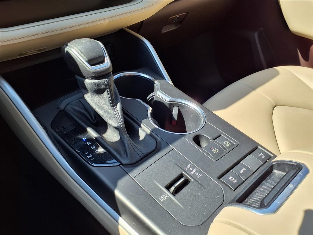 2021 Toyota Highlander XLE Blue at South Houston Nissan