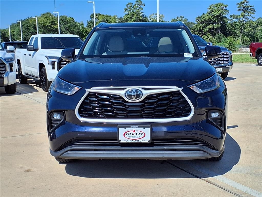 2021 Toyota Highlander XLE Blue at South Houston Nissan