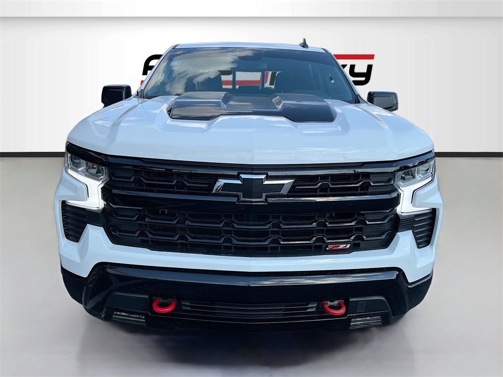 2022 Chevrolet Silverado 1500 LT Trail Boss White at Victoria Chrysler Dodge Jeep Ram