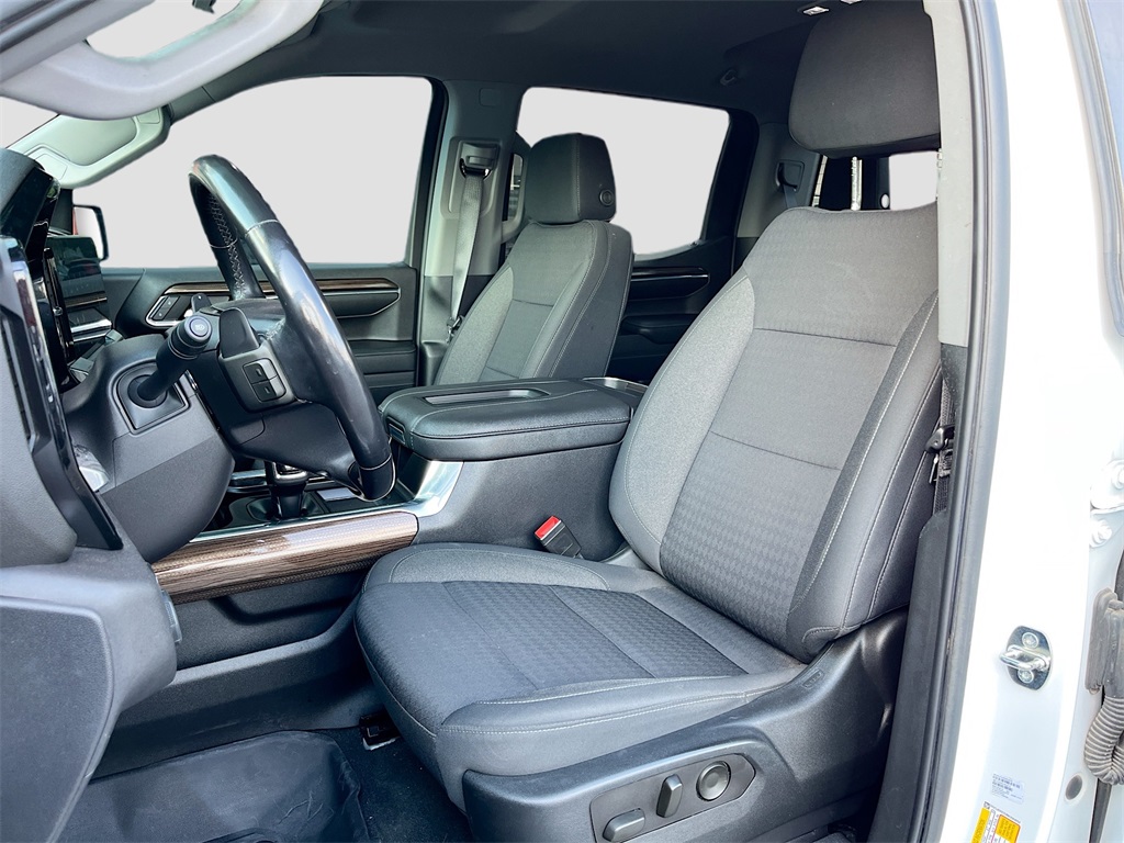 2022 Chevrolet Silverado 1500 LT Trail Boss White at Victoria Chrysler Dodge Jeep Ram