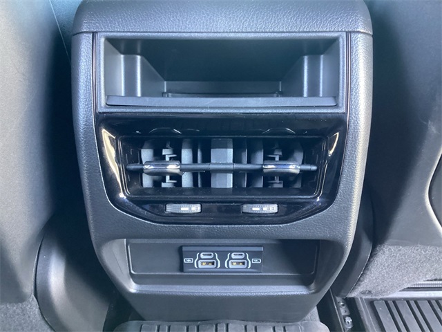 Used Car 2024 Jeep Grand Cherokee  Laredo For Sale Under $30,000 In San Antonio, Texas