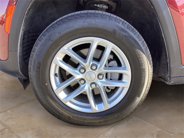 Used Car 2024 Jeep Grand Cherokee  Laredo For Sale Under $30,000 In San Antonio, Texas