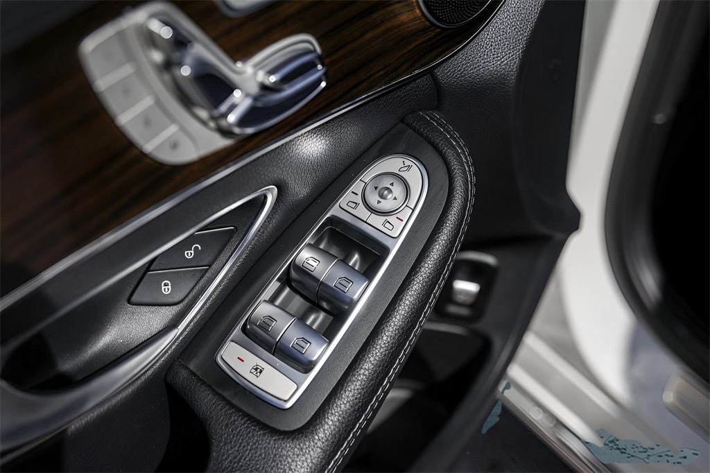 Used Car 2018 Mercedes-benz C-class  C 300 For Sale Under $25,000 In Austin, Texas