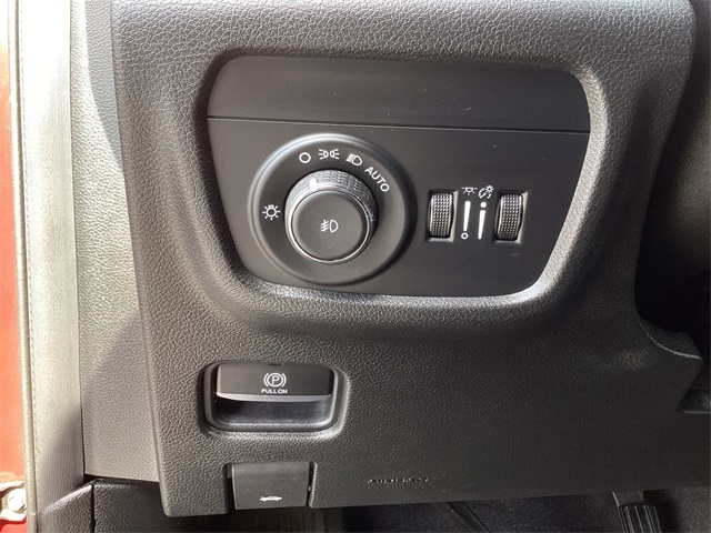 Used Car 2021 Jeep Grand Cherokee L  Limited For Sale Under $30,000 In San Antonio, Texas