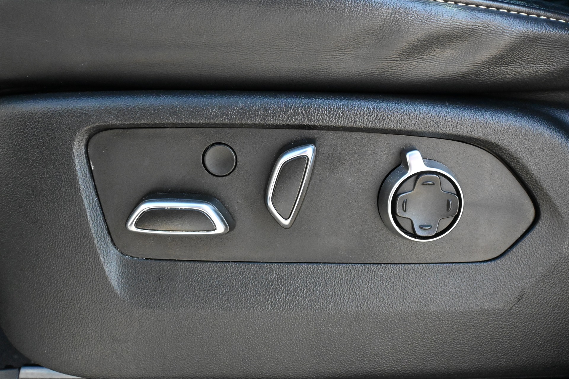 2022 Cadillac Escalade Sport Platinum White at Bayway Cadillac Southwest