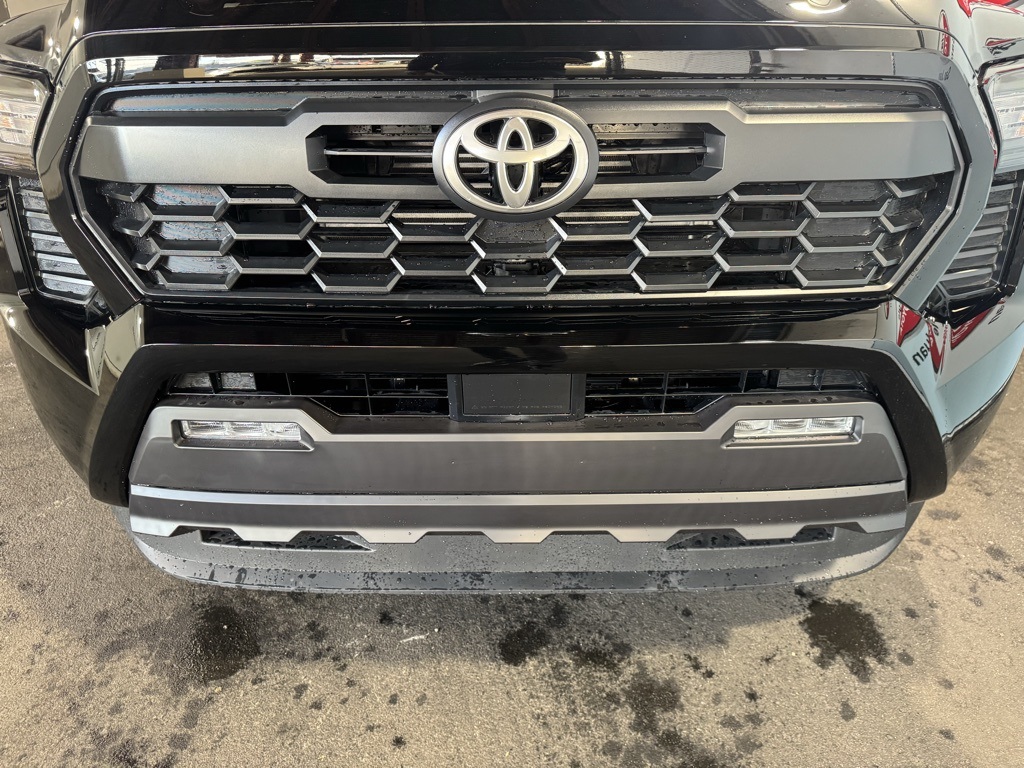 Thumbnail: 2025 Toyota Tacoma - 11