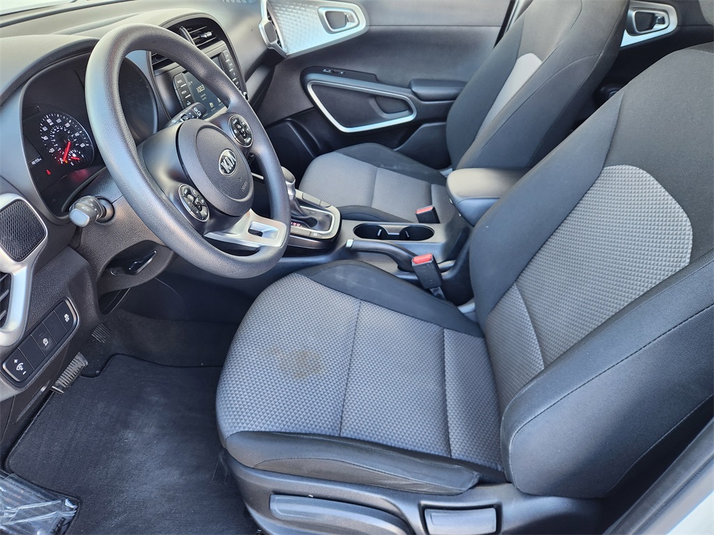 2020 Kia Soul LX White at Community Honda