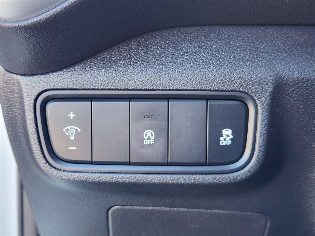 2020 Kia Soul LX White at Community Honda