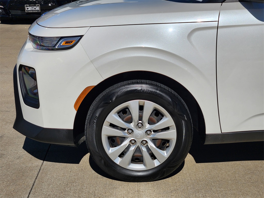 2020 Kia Soul LX White at Community Honda