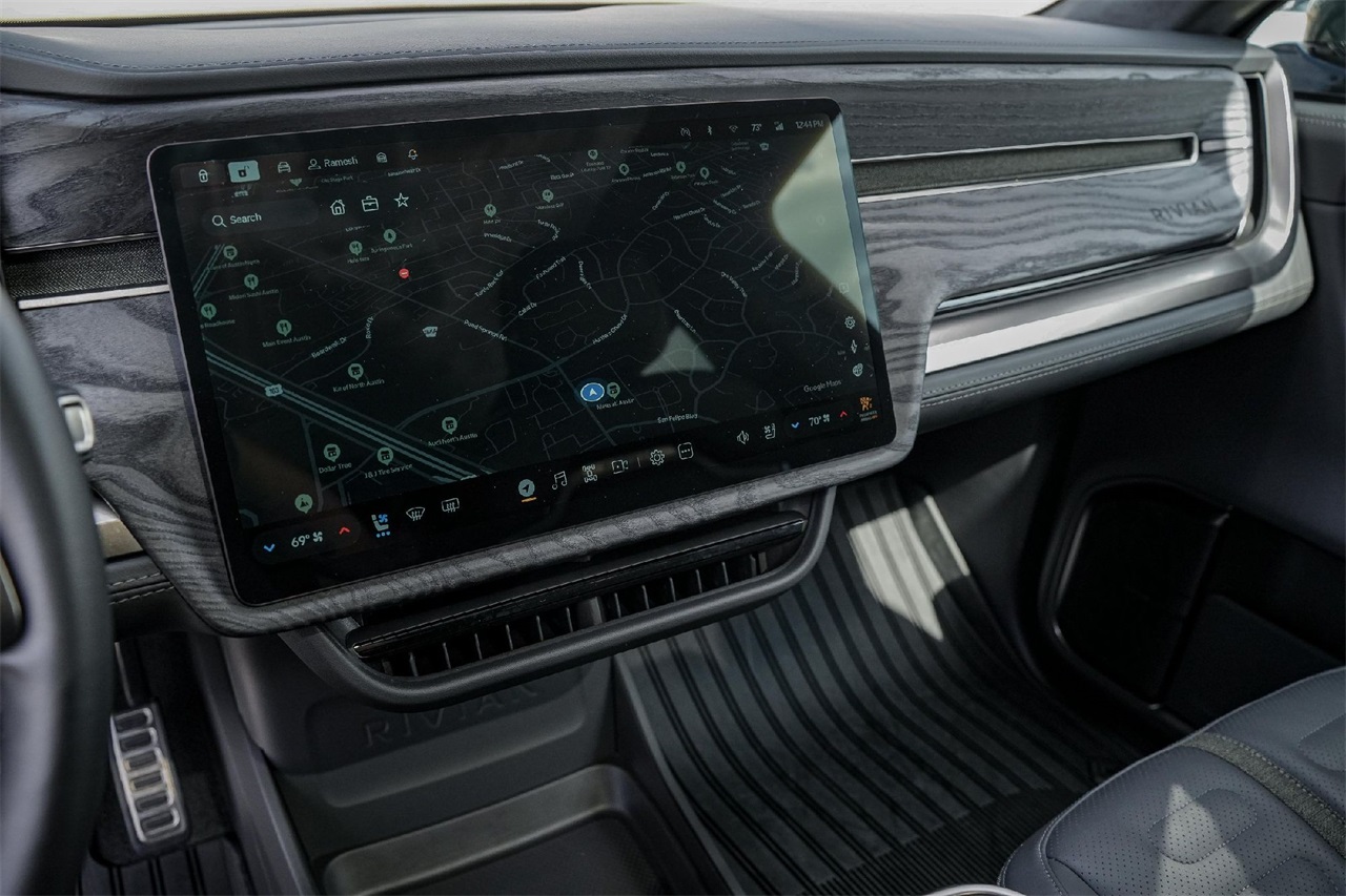 Used Car 2022 Rivian R1s  Launch Edition For Sale Under $70,000 In Austin, Texas