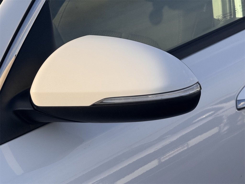 2019 Kia Optima LX White at Community Kia