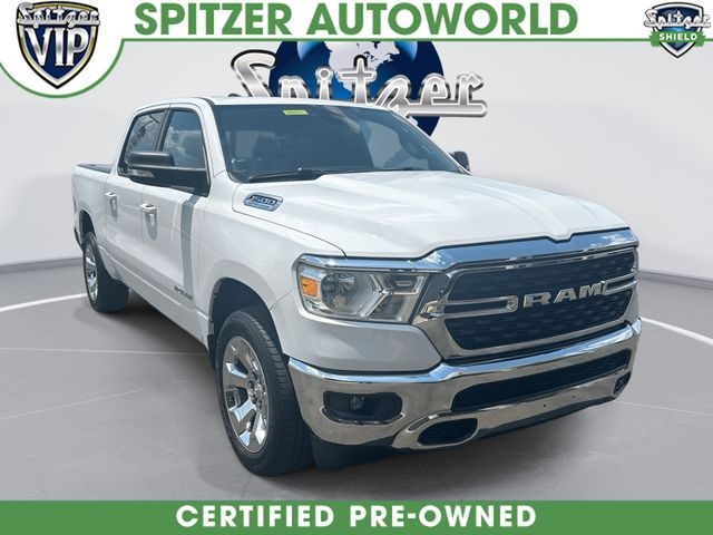 Bright White Clearcoat 2022 RAM 1500 Pickup Truck Four-Wheel Drive 8-Speed Automatic