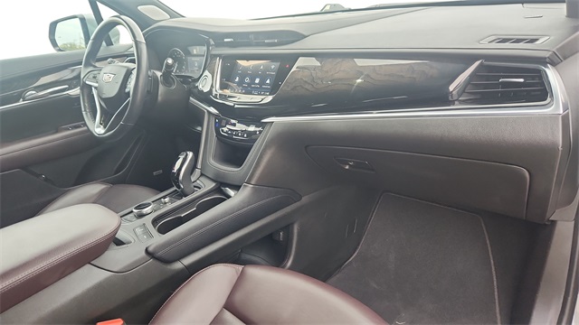 2024 Cadillac XT6