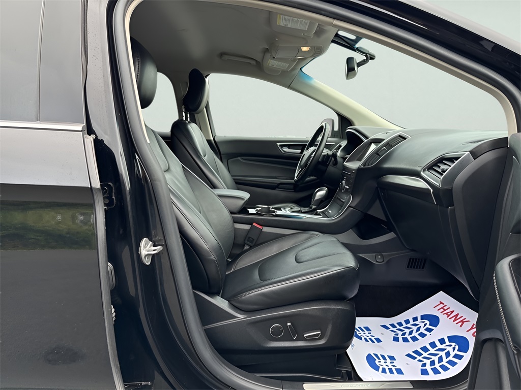 2016 Ford Edge