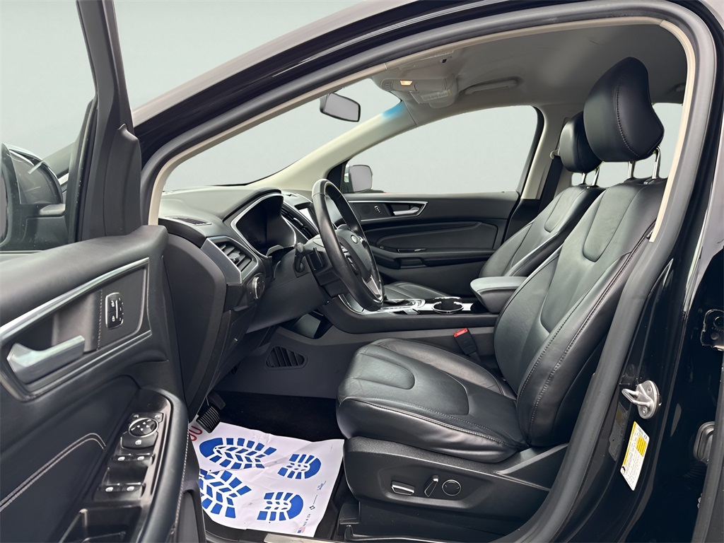 2016 Ford Edge