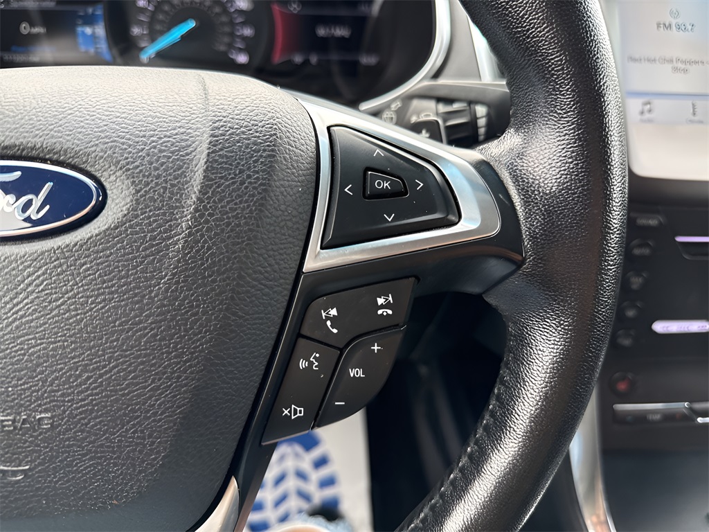 2016 Ford Edge