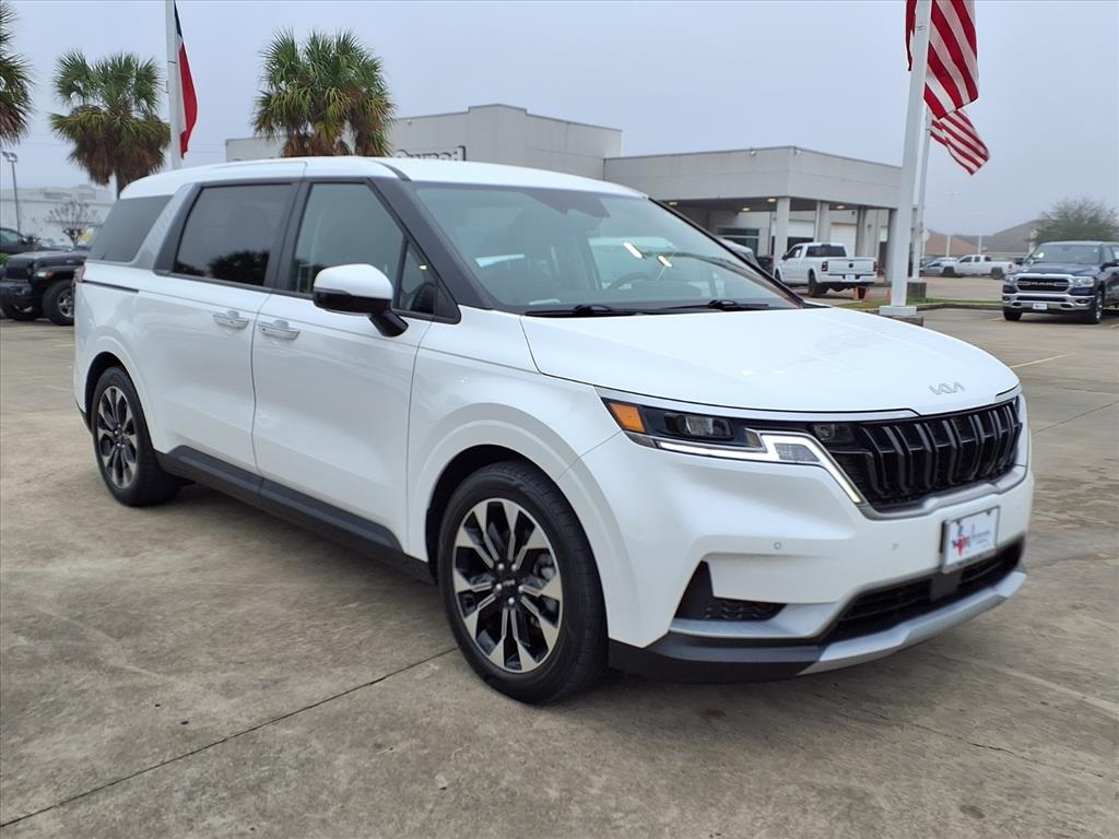 2024 Kia Carnival EX White at Toyota of Victoria