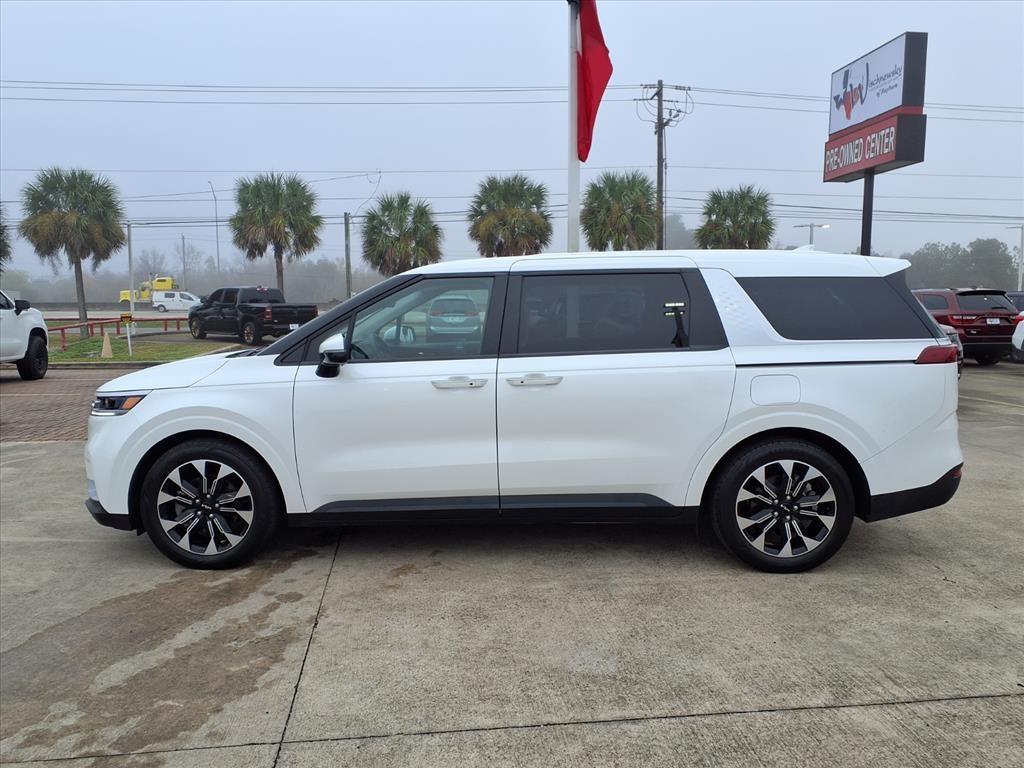 2024 Kia Carnival EX White at Toyota of Victoria