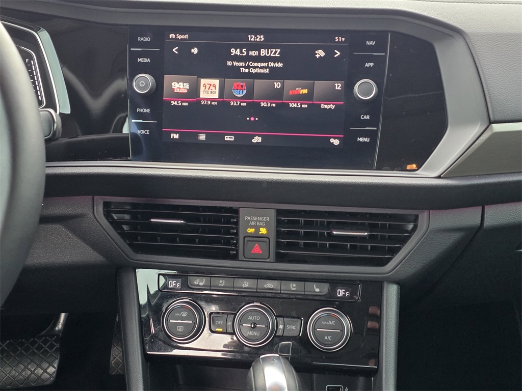 2019 Volkswagen Jetta SEL Premium White at Mac Haik CDJR North Houston