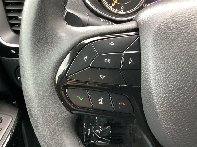 Used Car 2023 Jeep Cherokee  Altitude For Sale Under $25,000 In San Antonio, Texas