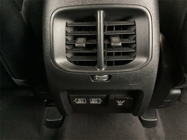 Used Car 2023 Jeep Cherokee  Altitude For Sale Under $25,000 In San Antonio, Texas