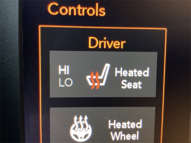 Used Car 2023 Jeep Cherokee  Altitude For Sale Under $25,000 In San Antonio, Texas