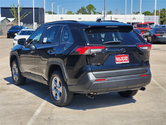 2025 Toyota RAV4 XLE - 3