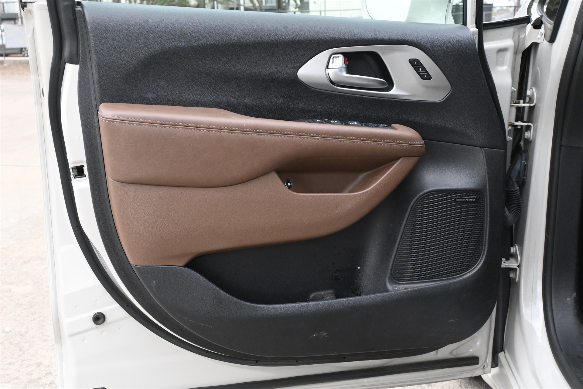 2021 Chrysler Pacifica Hybrid Limited White at Shottenkirk Kia Fort Bend