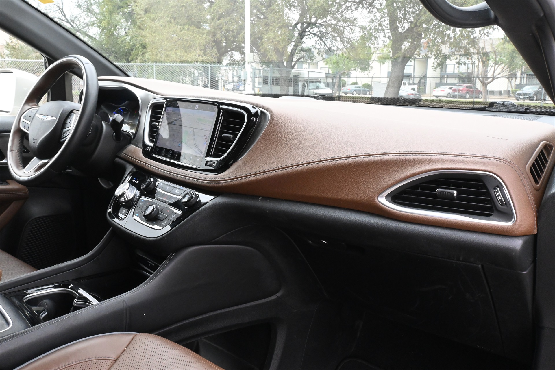 2021 Chrysler Pacifica Hybrid Limited White at Shottenkirk Kia Fort Bend