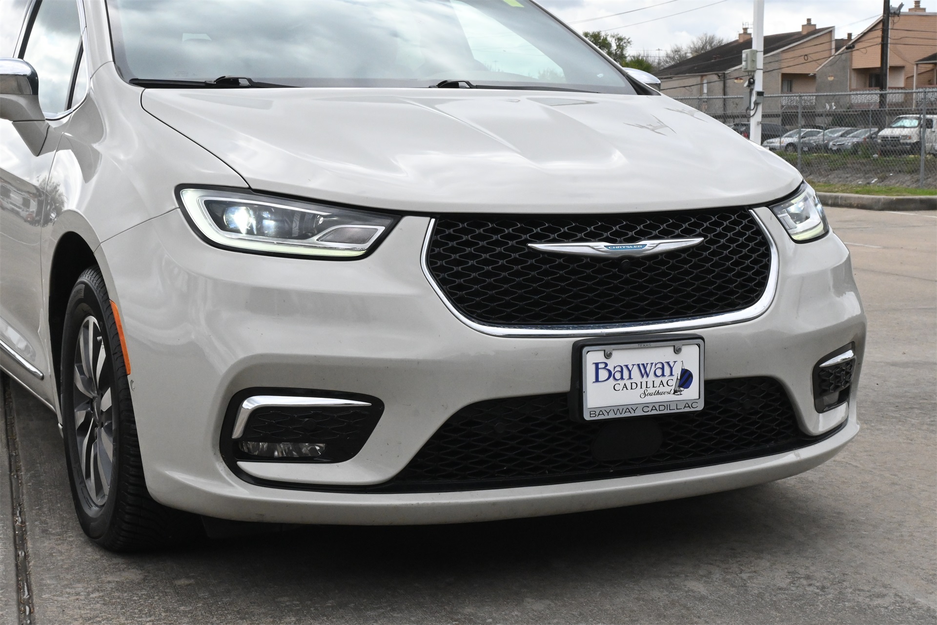 2021 Chrysler Pacifica Hybrid Limited White at Shottenkirk Kia Fort Bend