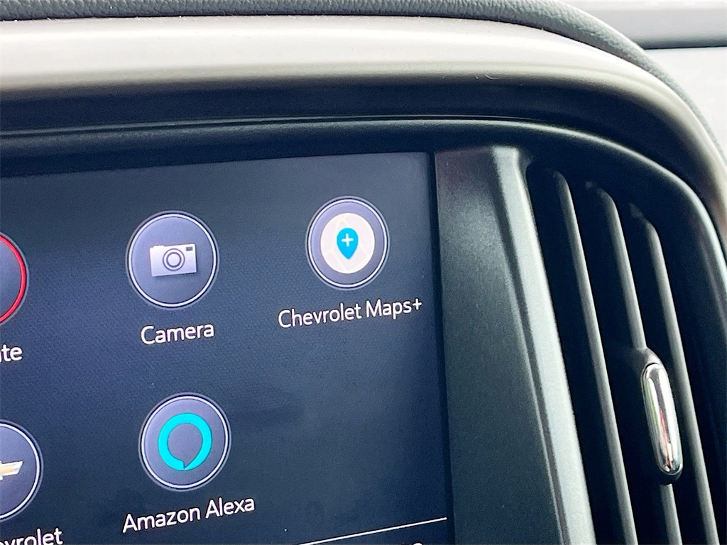 2022 Chevrolet Colorado Z71 White at Legacy Ford