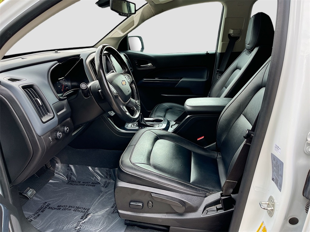 2022 Chevrolet Colorado Z71 White at Legacy Ford