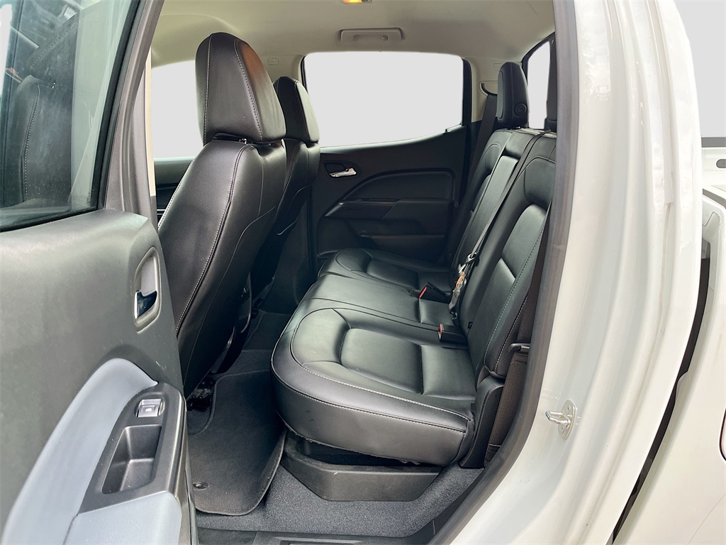 2022 Chevrolet Colorado Z71 White at Legacy Ford